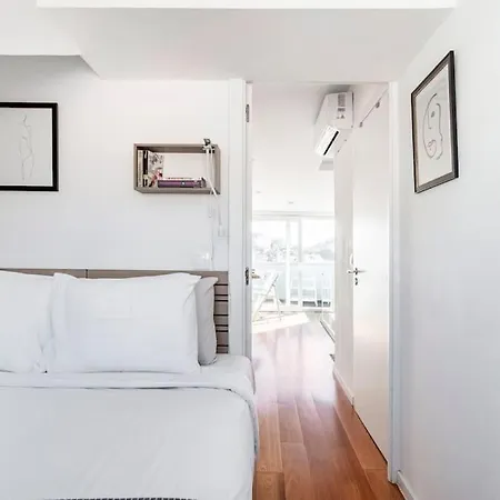 16 - Skyline Terrace Apartment *