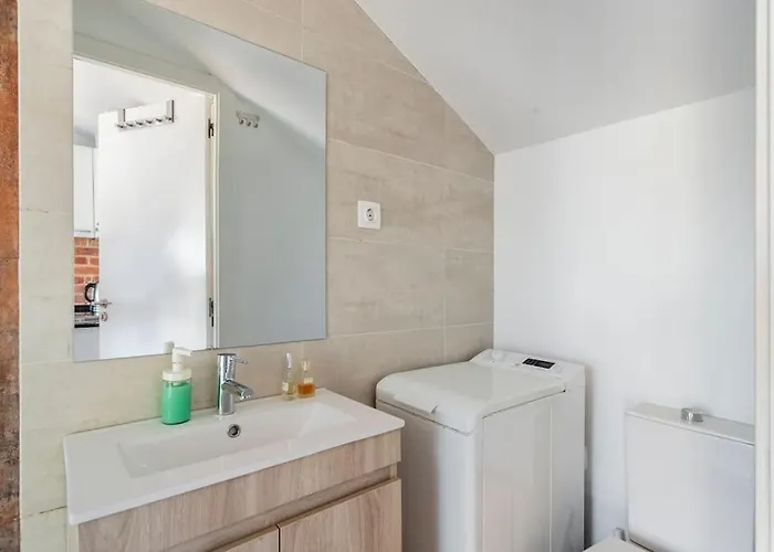 Apartment 16 - Skyline Terrace Lissabon