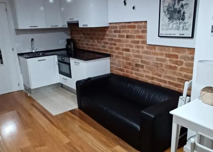 Apartment 16 - Skyline Terrace *